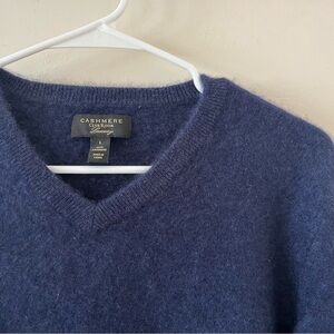 Cashmere club room luxury 
Navy blue cashmere sweater V neck